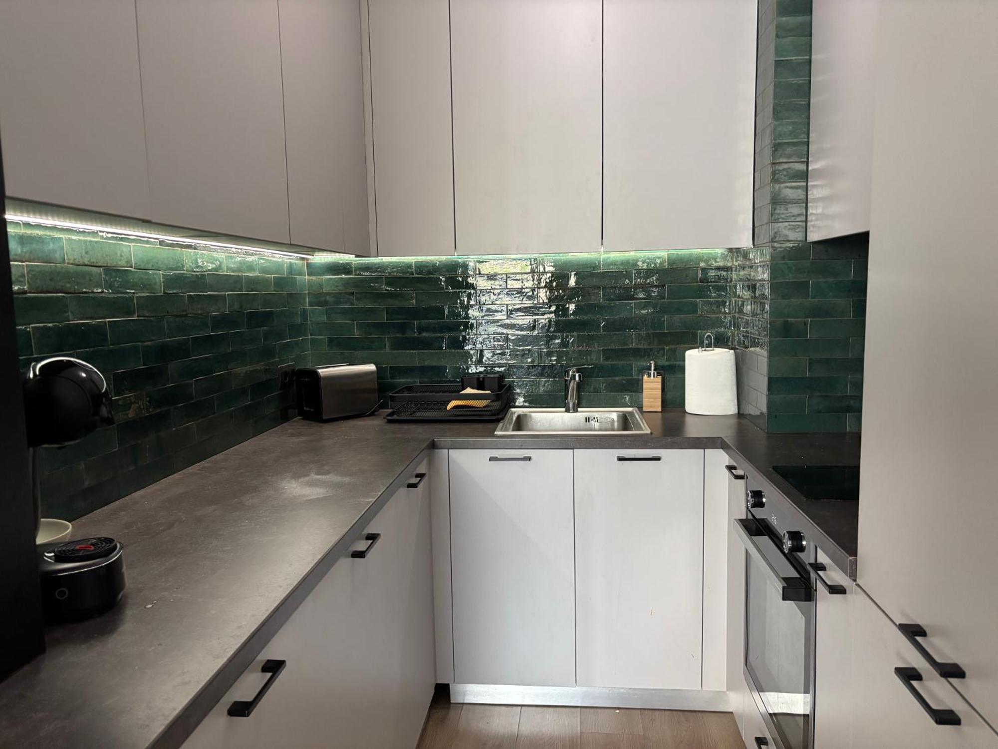 Tokiyo: A Lovely City Center 2 Bedrooms Apartment With Private Parking 索菲亞 外观 照片
